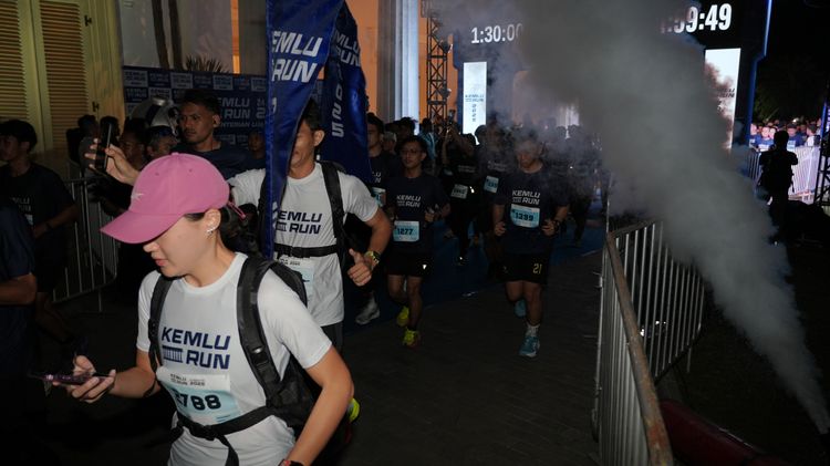 Race photo from KEMLU RUN 2025