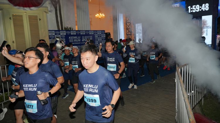 Race photo from KEMLU RUN 2025