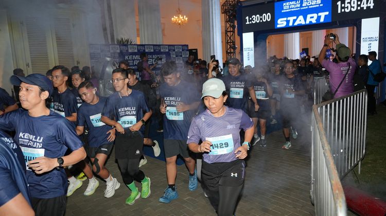 Race photo from KEMLU RUN 2025