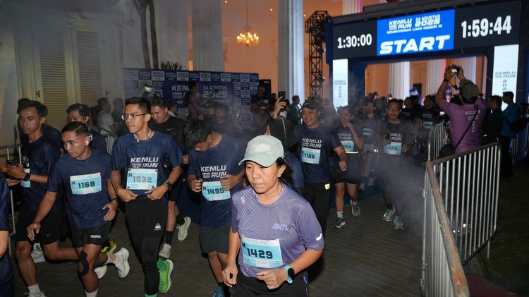 Race photo from KEMLU RUN 2025