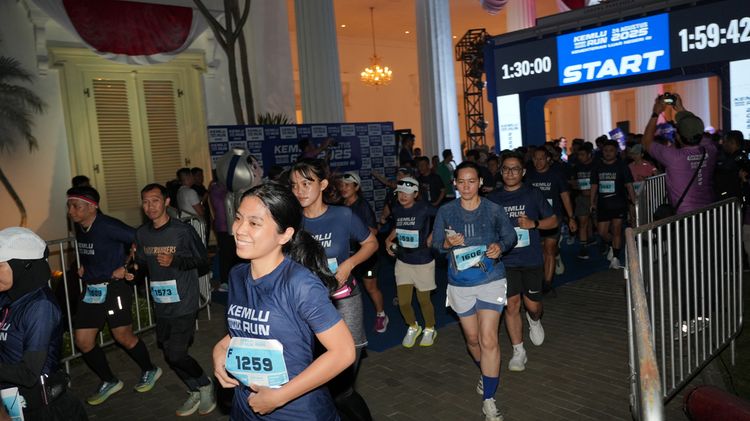 Race photo from KEMLU RUN 2025