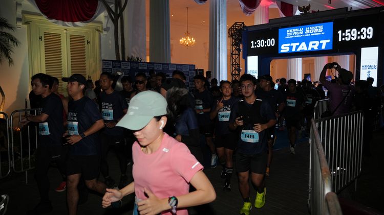 Race photo from KEMLU RUN 2025