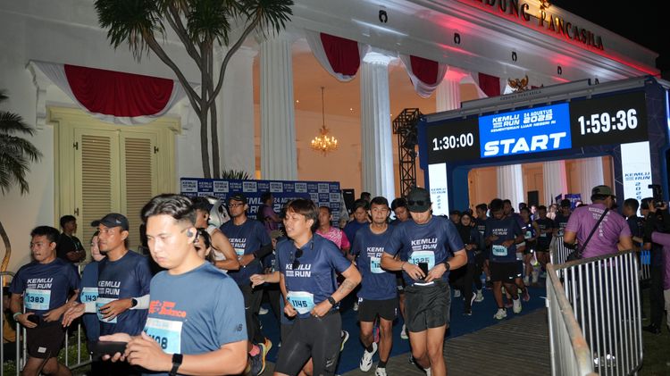 Race photo from KEMLU RUN 2025
