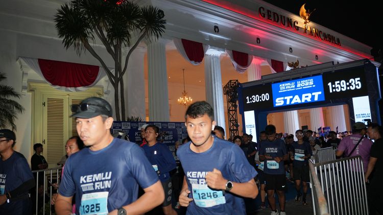 Race photo from KEMLU RUN 2025