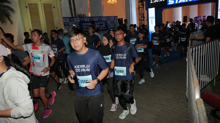 Race photo from KEMLU RUN 2025