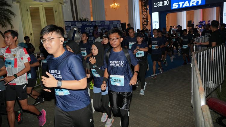 Race photo from KEMLU RUN 2025
