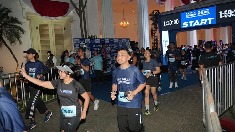 Race photo from KEMLU RUN 2025