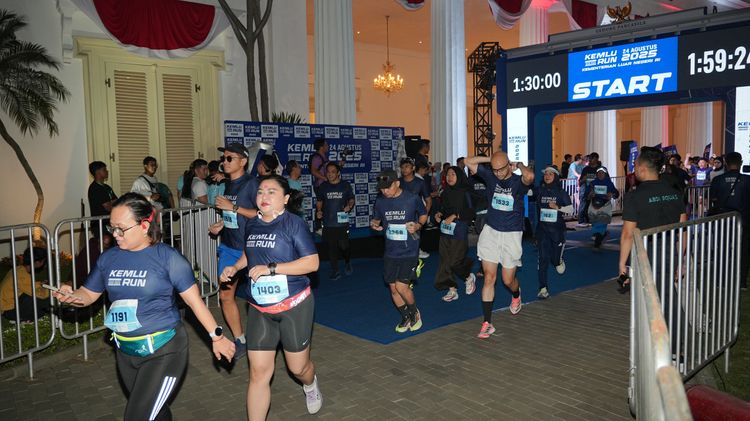 Race photo from KEMLU RUN 2025