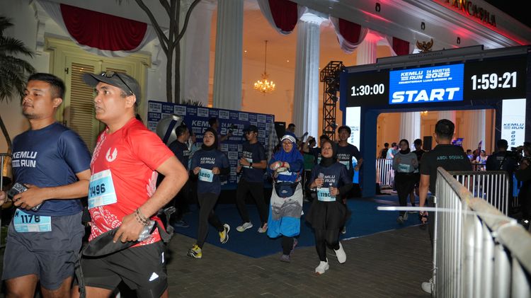 Race photo from KEMLU RUN 2025