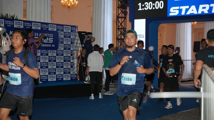 Race photo from KEMLU RUN 2025