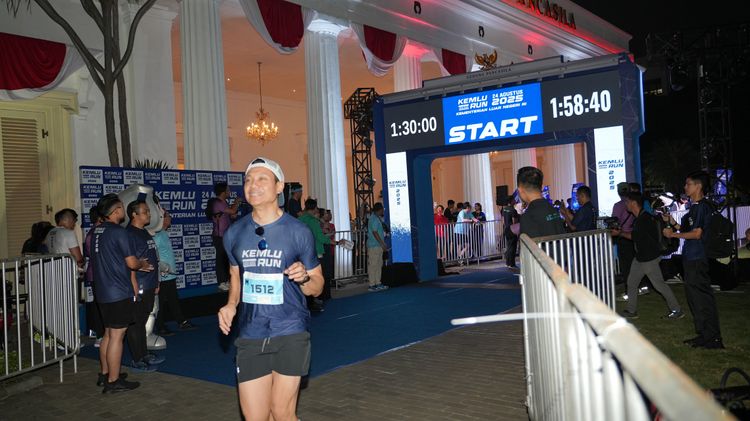 Race photo from KEMLU RUN 2025