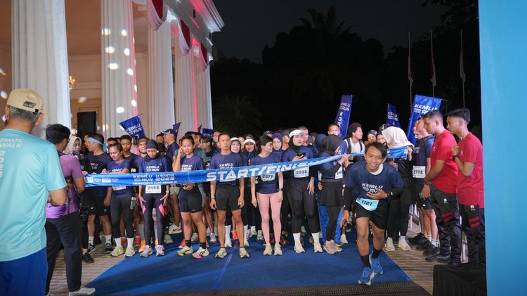 Race photo from KEMLU RUN 2025