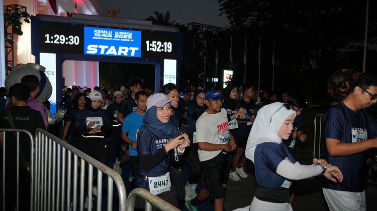 Race photo from KEMLU RUN 2025