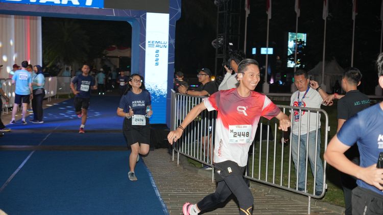 Race photo from KEMLU RUN 2025