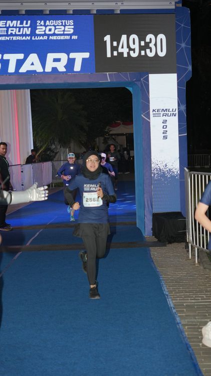 Race photo from KEMLU RUN 2025