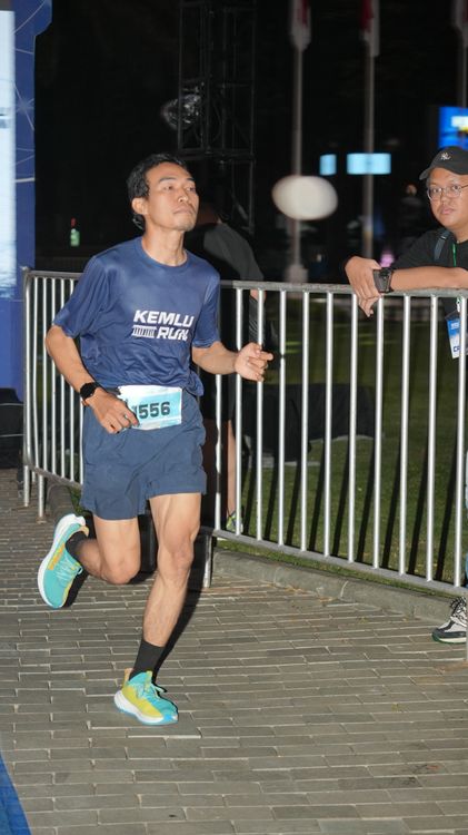 Race photo from KEMLU RUN 2025