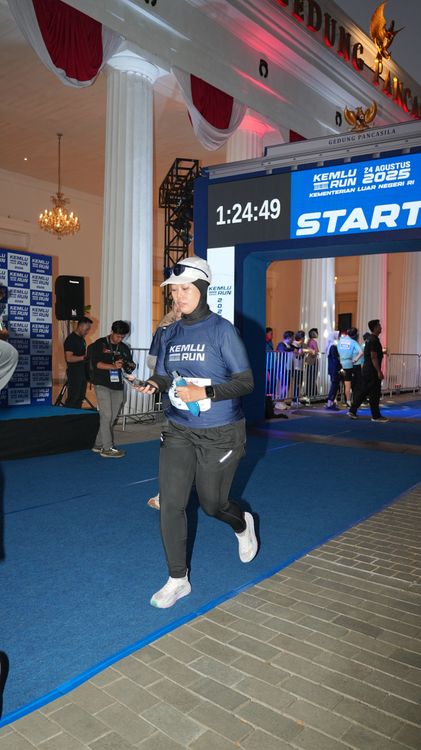 Race photo from KEMLU RUN 2025