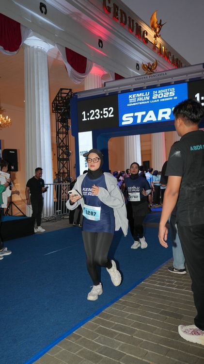 Race photo from KEMLU RUN 2025