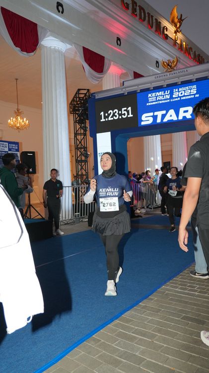 Race photo from KEMLU RUN 2025