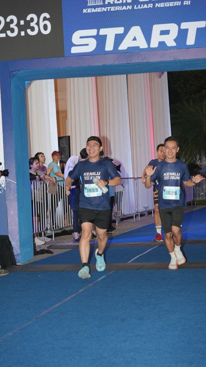 Race photo from KEMLU RUN 2025