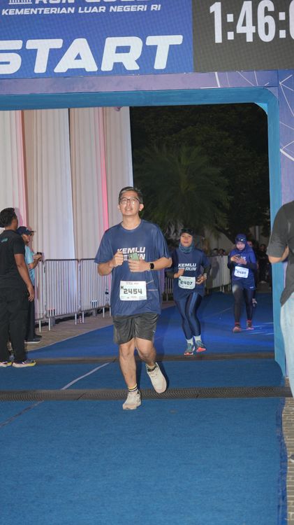 Race photo from KEMLU RUN 2025