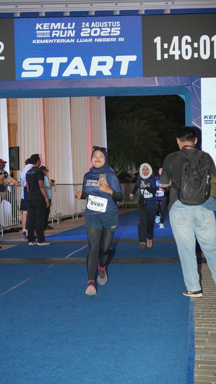 Race photo from KEMLU RUN 2025
