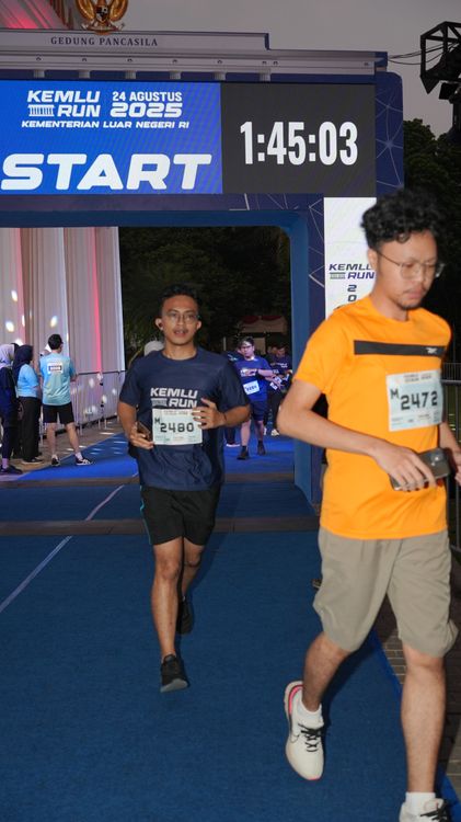 Race photo from KEMLU RUN 2025