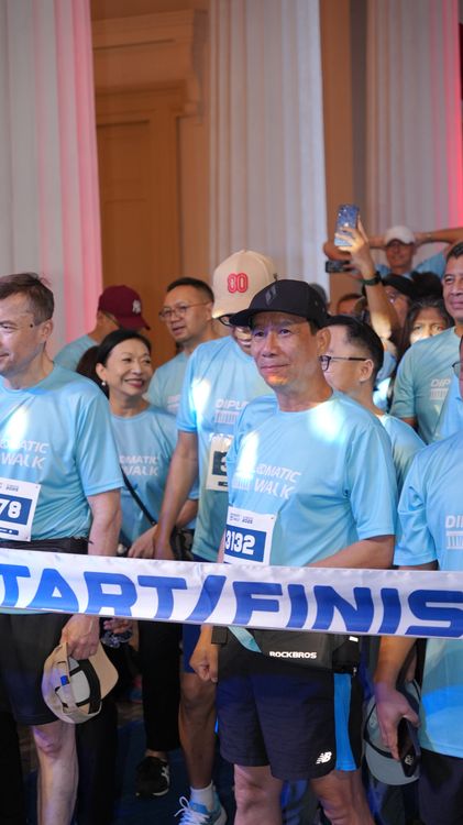 Race photo from KEMLU RUN 2025