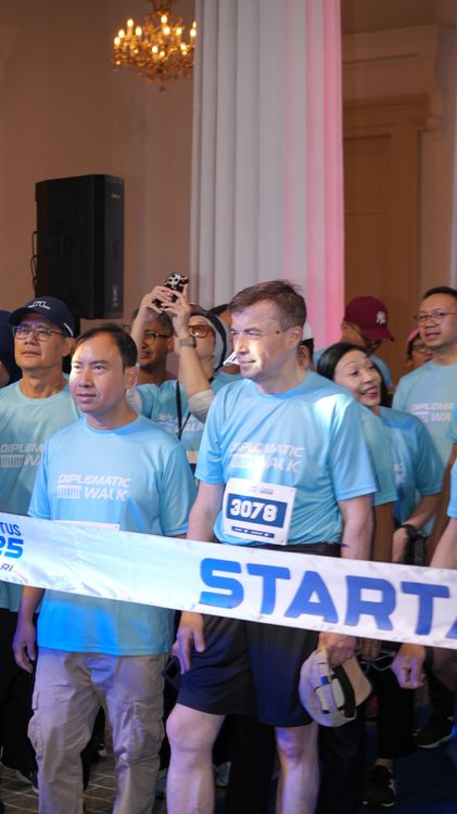 Race photo from KEMLU RUN 2025