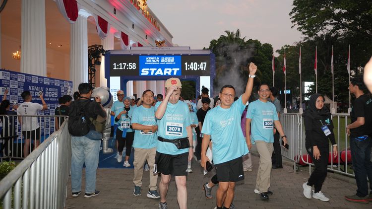 Race photo from KEMLU RUN 2025