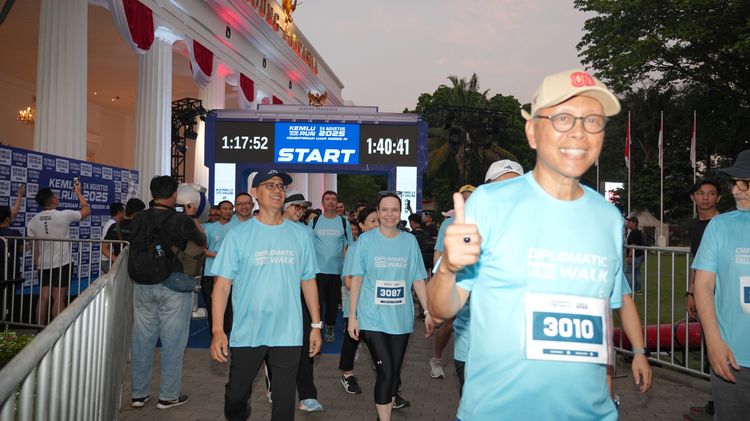 Race photo from KEMLU RUN 2025