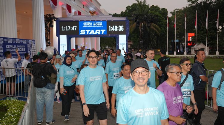 Race photo from KEMLU RUN 2025