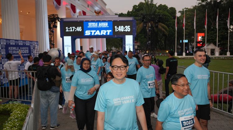 Race photo from KEMLU RUN 2025