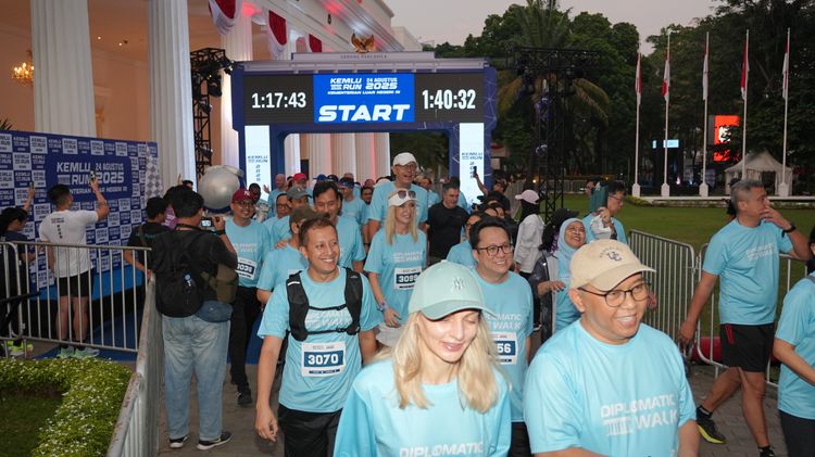 Race photo from KEMLU RUN 2025