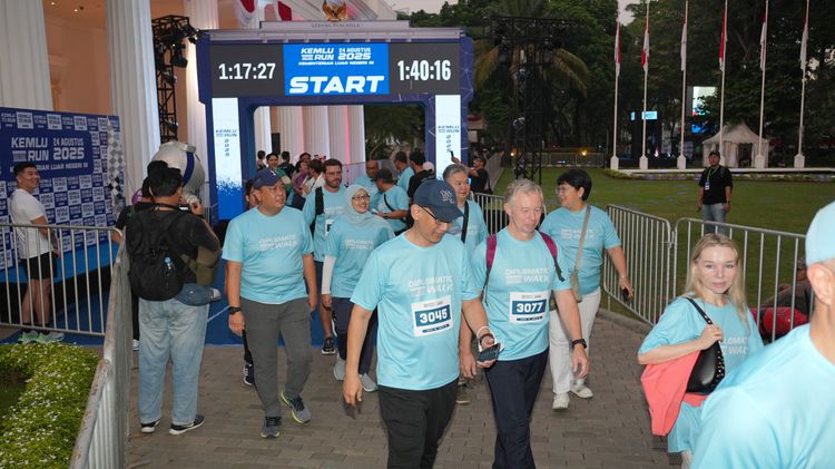 Race photo from KEMLU RUN 2025