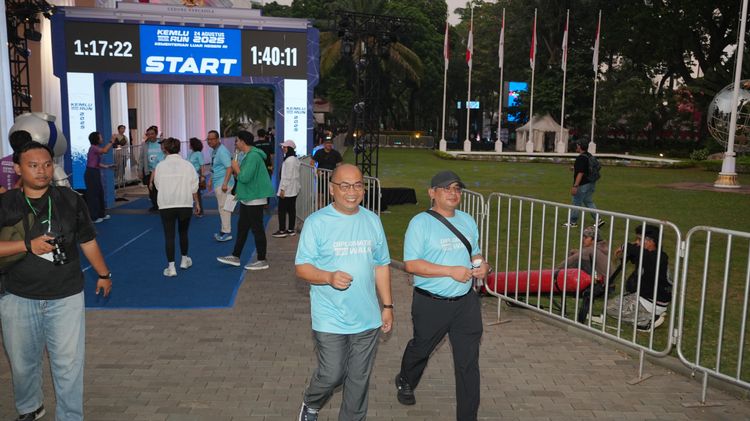 Race photo from KEMLU RUN 2025