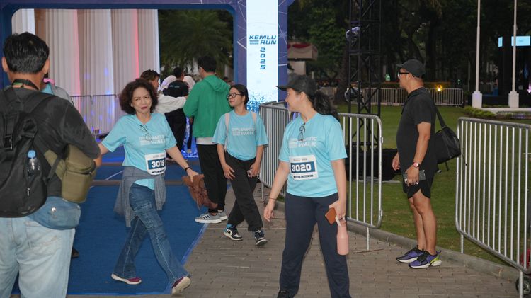 Race photo from KEMLU RUN 2025