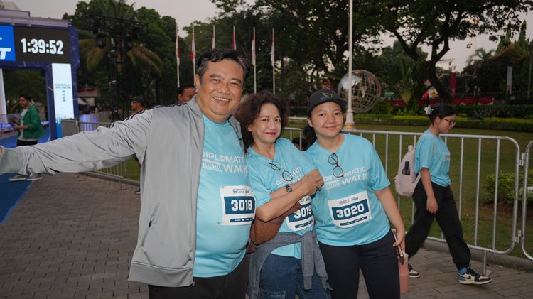 Race photo from KEMLU RUN 2025