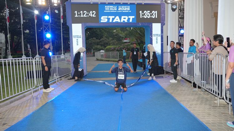 Race photo from KEMLU RUN 2025
