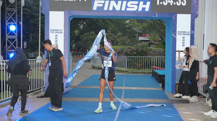 Race photo from KEMLU RUN 2025