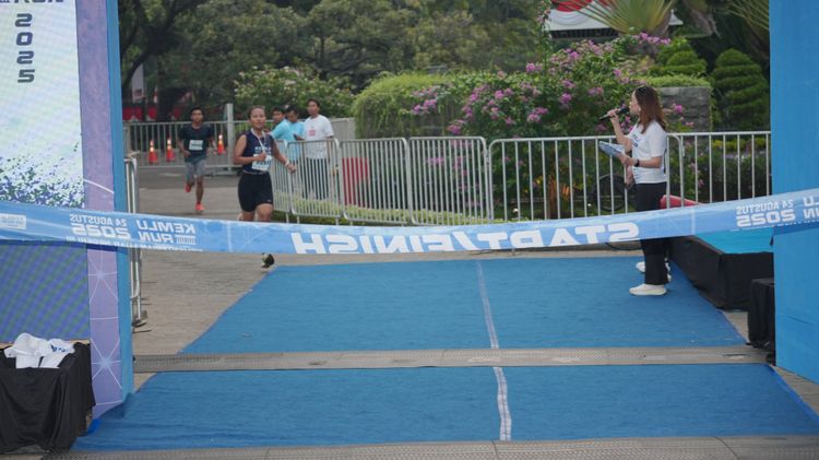 Race photo from KEMLU RUN 2025