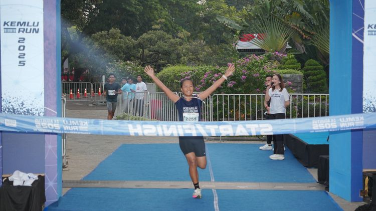 Race photo from KEMLU RUN 2025