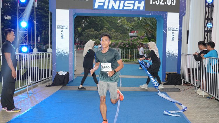 Race photo from KEMLU RUN 2025