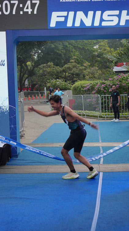 Race photo from KEMLU RUN 2025