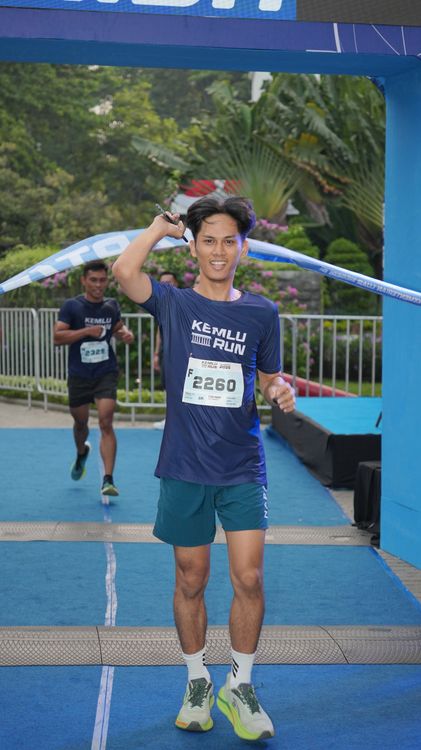 Race photo from KEMLU RUN 2025