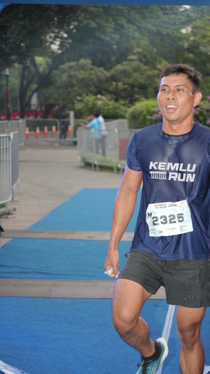 Race photo from KEMLU RUN 2025