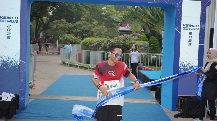 Race photo from KEMLU RUN 2025
