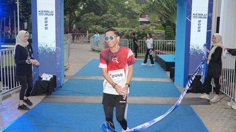 Race photo from KEMLU RUN 2025