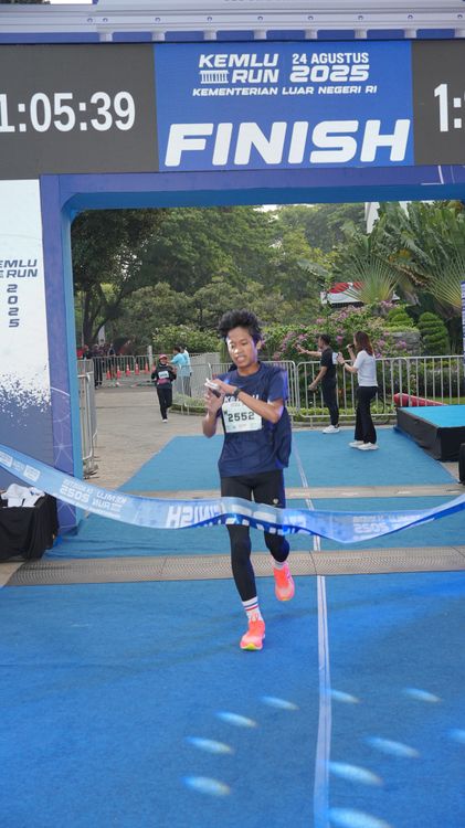 Race photo from KEMLU RUN 2025
