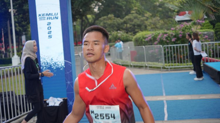Race photo from KEMLU RUN 2025